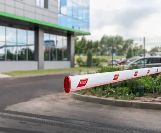 Установка автоматического шлагбаума в Полтавской